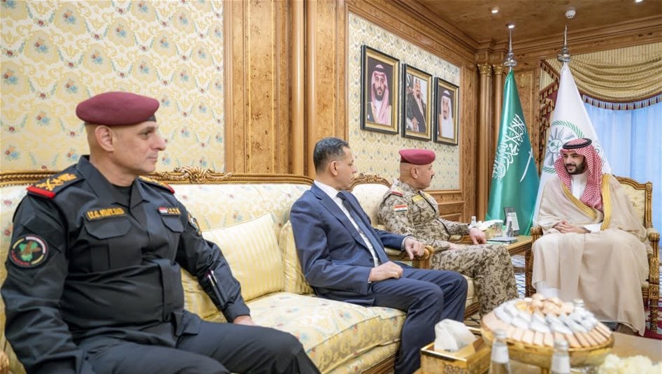 الشمري يلتقي وزير الدفاع السعودي ويبحثان التعاون العسكري والدفاعي