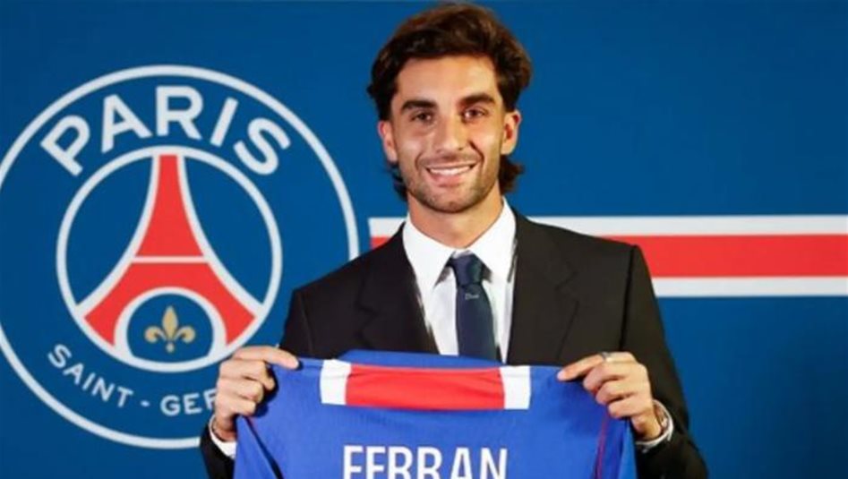 فيران توريس يستفز برشلونة بعد رحيله