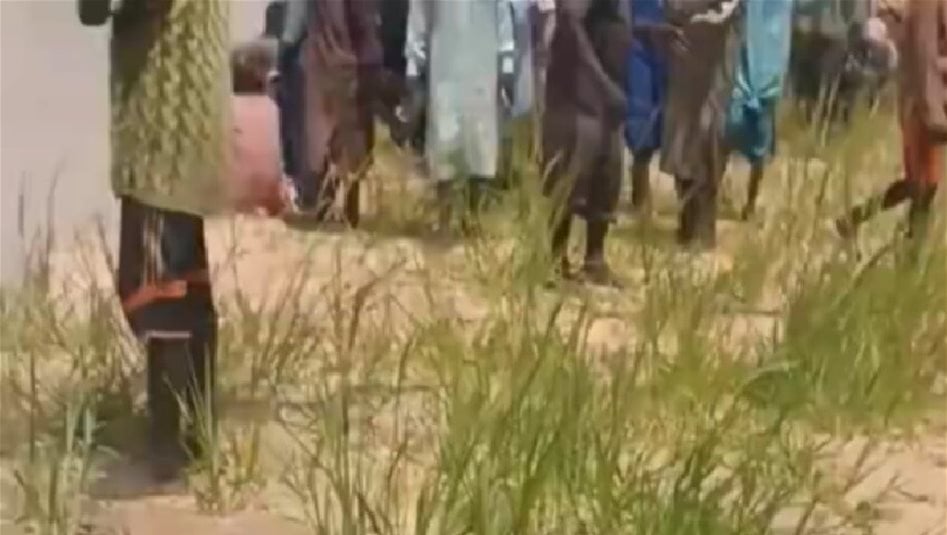 بينهم أطفال ونساء.. مصرع 47 شخصا بانقلاب قارب في نيجيريا
