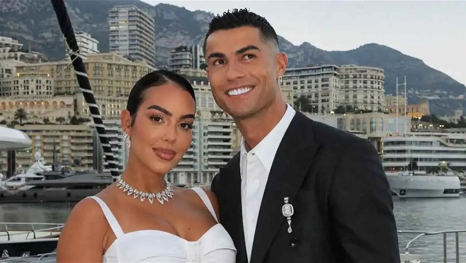 Ronaldo ve Georgina büyük düğün planlıyor