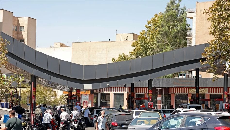 Tahran'da benzin krizi: istasyonlarda uzun kuyruklar oluştu