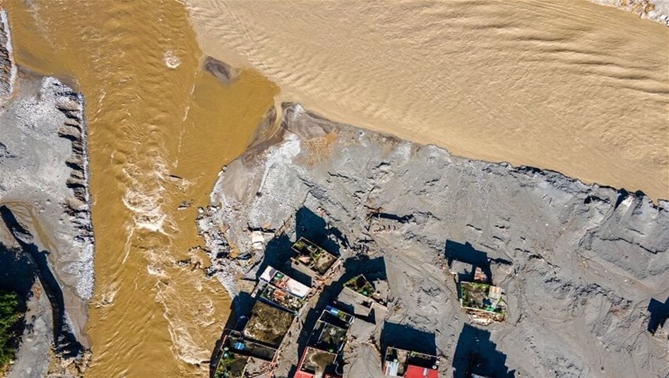 Death toll from Nepal floods rises to 734, more than 2,000 still missing