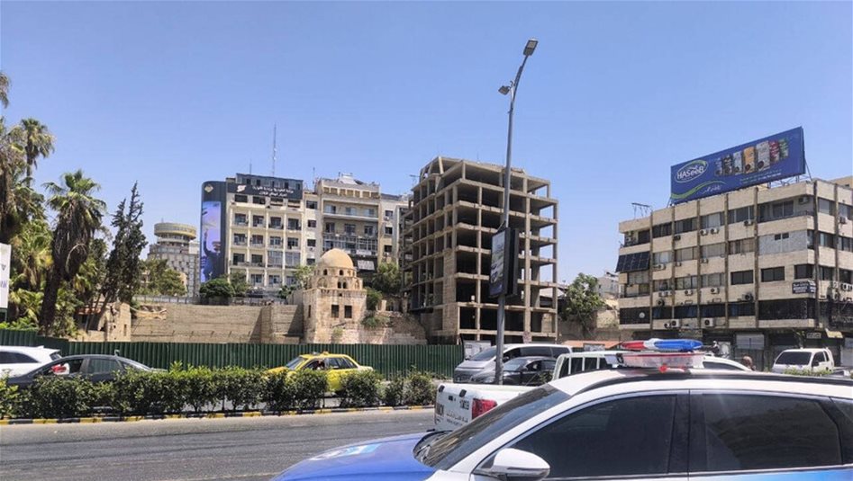 توتر في دوما السورية.. أهالٍ يقتحمون مركز احتجاز للإفراج عن شاب ووالده