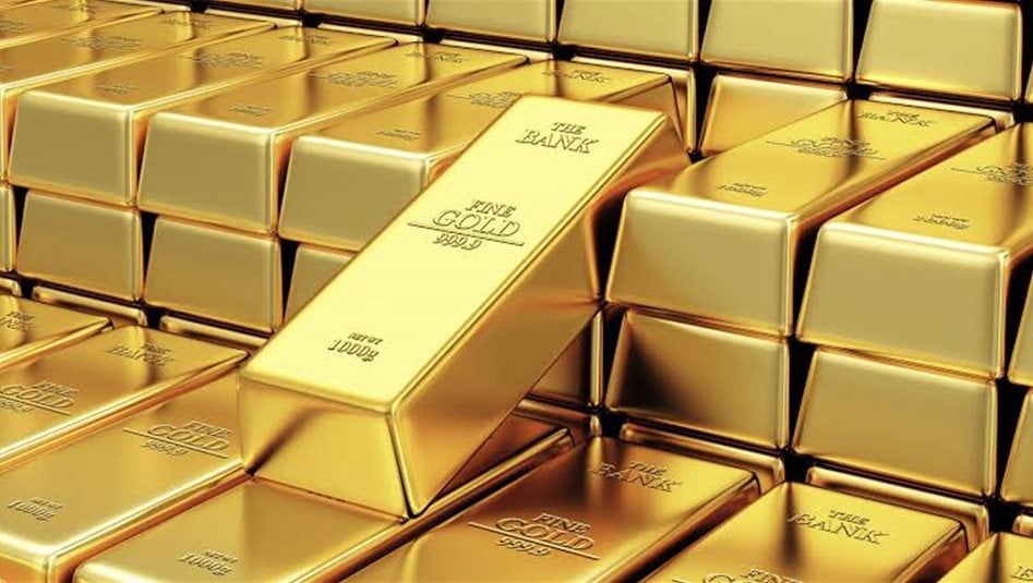 قبل القرار الحاسم.. الذهب يتراجع عالميا
