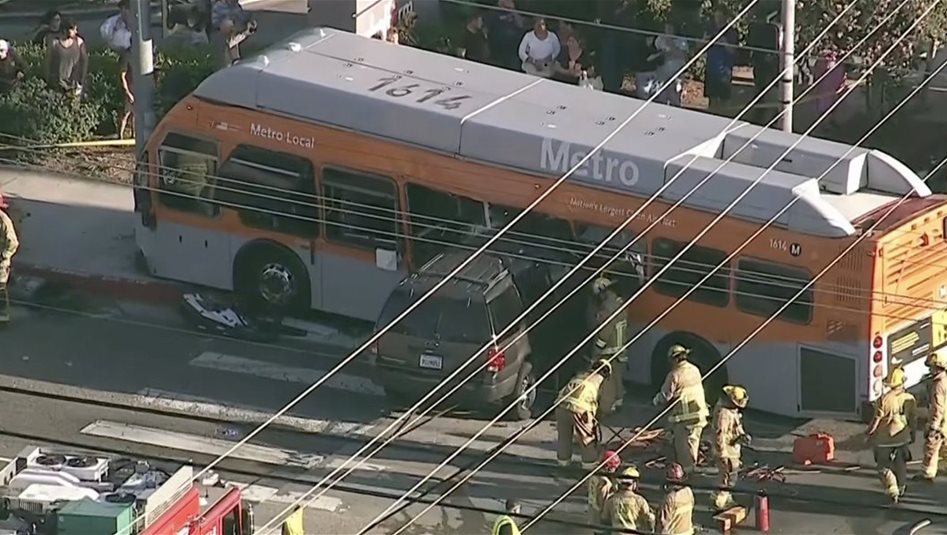 تحطم مروحية أثناء تغطية مباشرة لحادث مروري في لوس أنجلوس