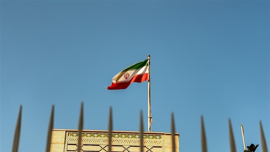 طهران تطلب من دبلوماسي سويدي مغادرة إيران خلال يومين.. ماذا فعل؟