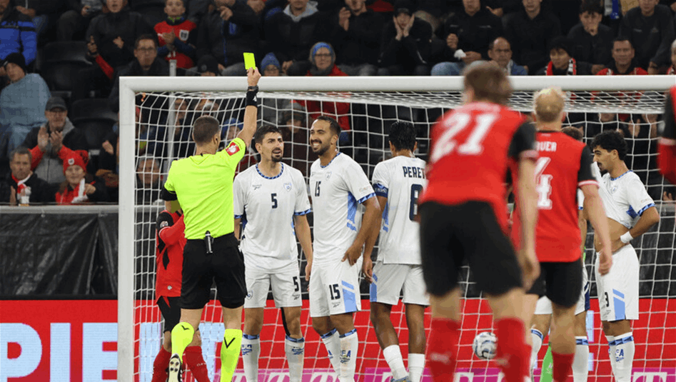 لاعب اسرائيلي احتفل بطريقة اطلاق النار فتلاقى الطرد من المباراة