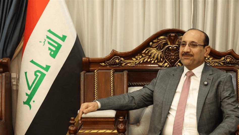 بغداد تدرس كلف تثبيت العقود والأجراء لرفعها إلى وزارة المالية