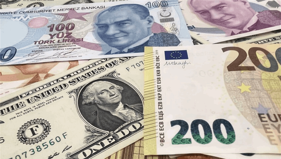 الليرة التركية تسجل أدنى مستوى بتاريخيها