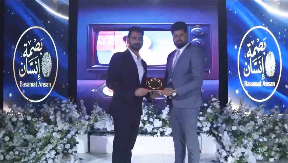 «لايڤ توك» يتوَّج بجائزة الإبداع والتميز في «بصمة إنسان».. بصمة جديدة لمسيرة إعلامية هادفة
