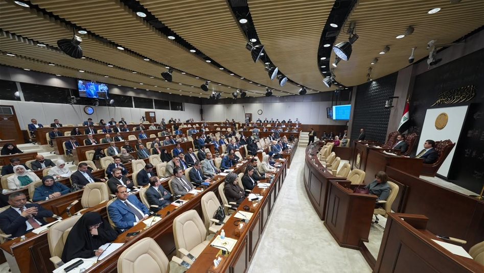 البرلمان يؤجل جدول أعمال جلسة اليوم ويحولها لجلسة مناقشة بشأن رفع الدولار