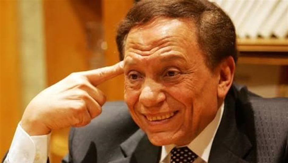 صورة جديدة لعادل إمام.. ما حقيقتها؟