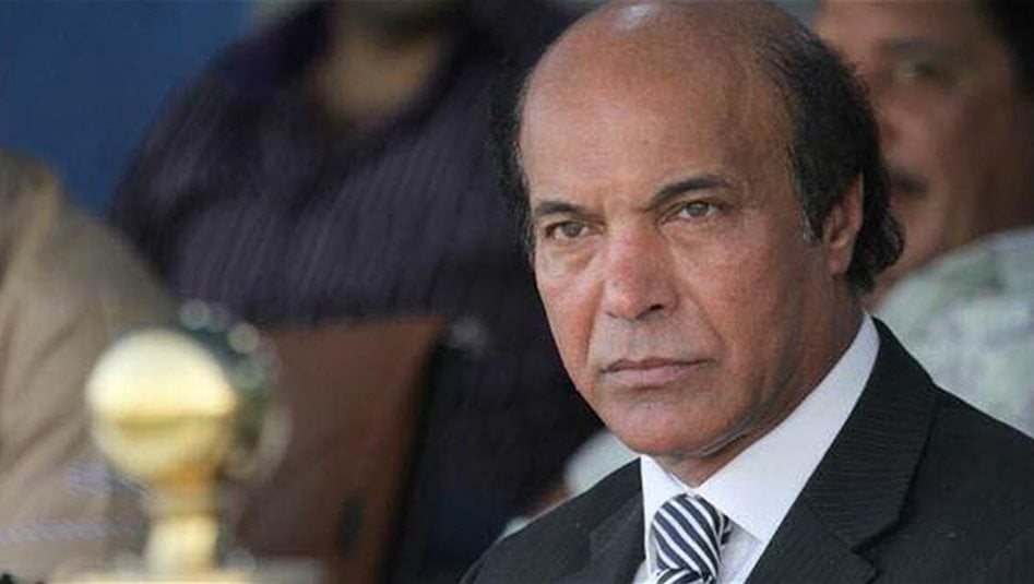 فلاح حسن يحدد سقف عقود اللاعبين العراقيين ويطالب بالاعتماد على المحترفين بالخارج