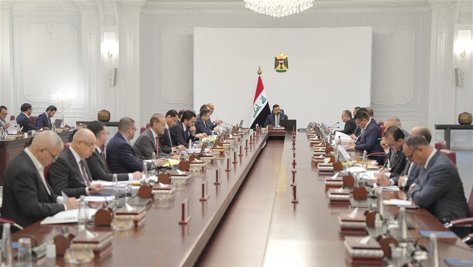 مجلس الوزراء يقرر إعفاء المواد الغذائية والأدوية المستوردة من الرسوم الجمركية