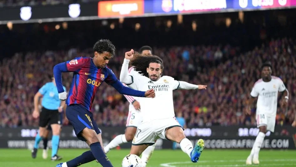 مبابي يقود ريال مدريد لهزيمة برشلونة في "كلاسيكو الأرض"