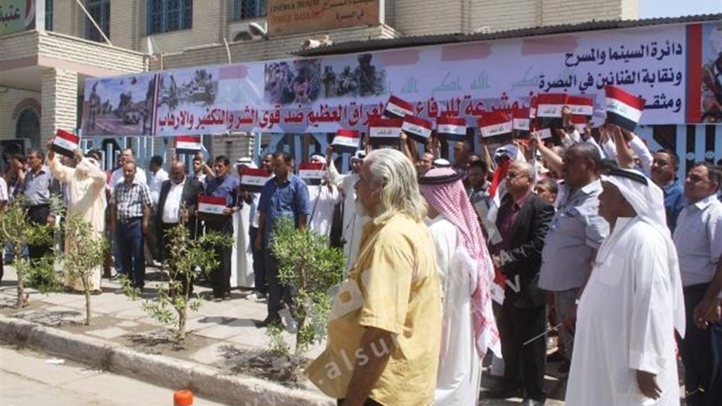 فنانو البصرة ينشدون للجيش وشعرائها يلقون قصائد تستنكر الإرهاب