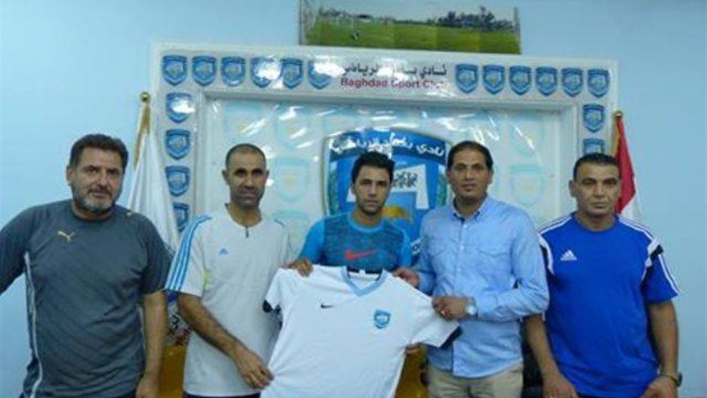 احمد فاضل يوقع لأمانة بغداد على سبيل الإعارة بعد رفض استغناء الشرطة عن خدماته