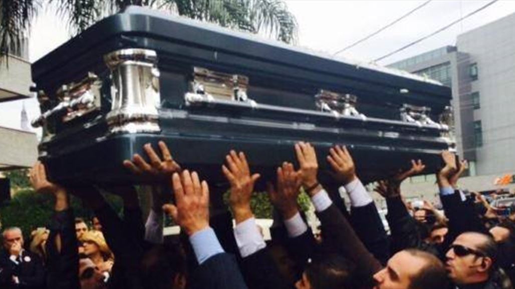 اللبنانيون يودعون "الشحرورة" بالدبكات والأغاني