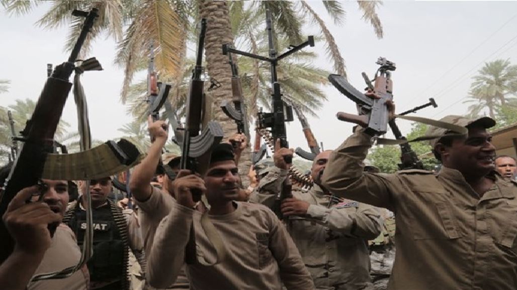 متطوعون بذي قار يتظاهرون بعد إبلاغهم بعدم الحاجة لهم رغم تلقيهم التدريبات