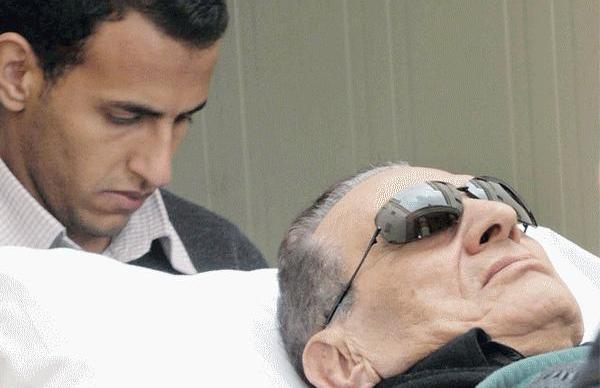 التلفزيون المصري: وفاة حسني مبارك صباح الجمعة بمستشفى المعادي "شائعات"