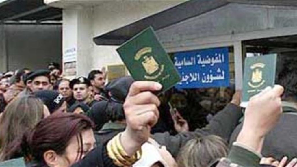 آلاف الإيزيديين والمسيحيين العراقيين يتدفقون على مكاتب الأمم المتحدة بتركيا طلباً للجوء