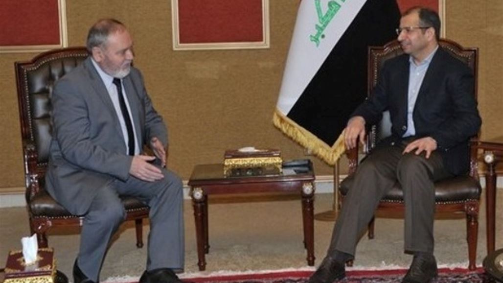 رئيس البرلمان يبحث مع سفير رومانيا العلاقات الثنائية والتعاون المشترك