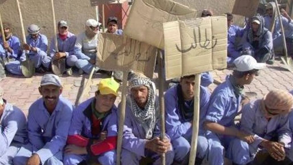 نقابات العمال تهدد بعصيان مدني اذا لم تدفع كافة الرواتب خلال الشهر الحالي