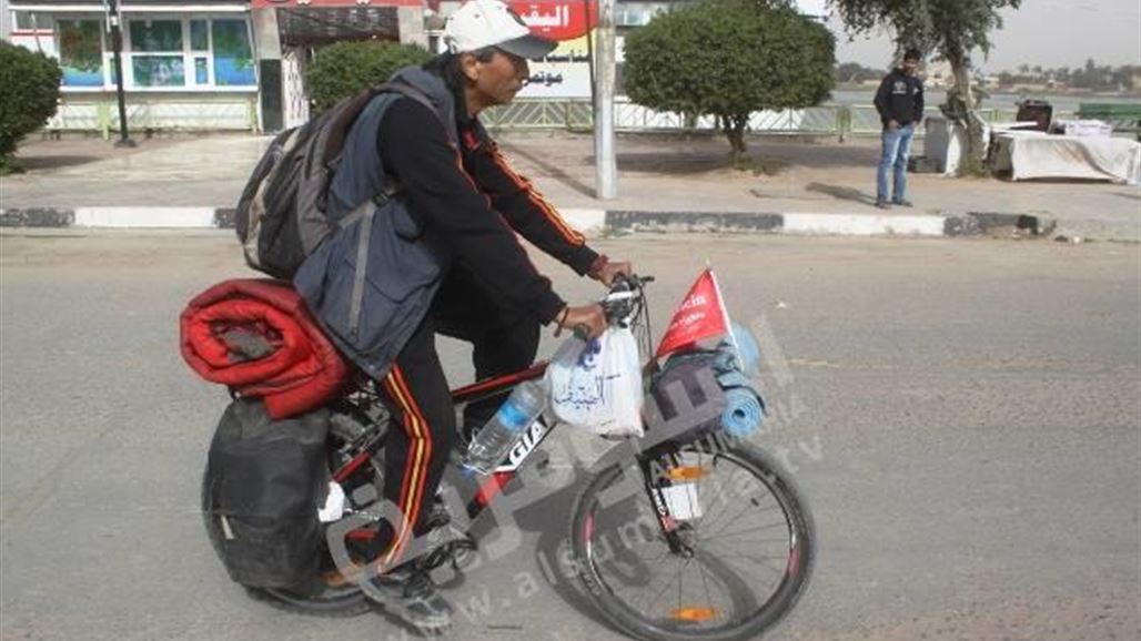 رحالة صيني زار 145 بلداً على دراجة هوائية يصل البصرة تمهيداً لدخول الكويت