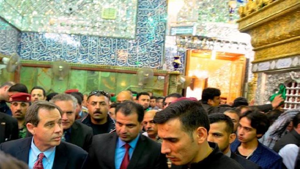 مكتب الخالصي بالنجف يغلق ابوابه احتجاجا على "تدنيس" مرقد الإمام علي