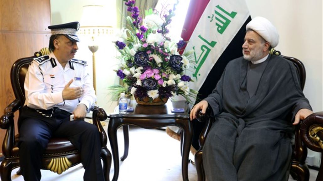 حمودي يشدد على أهمية تأهيل وتطوير الطرق ومعالجة الزخم المروري ببغداد