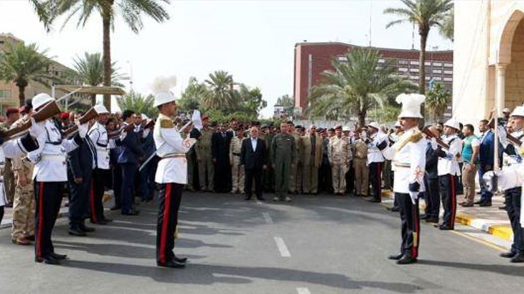 العبادي يحضر مراسم تشييع عدد ضباط وجنود مصفى بيجي