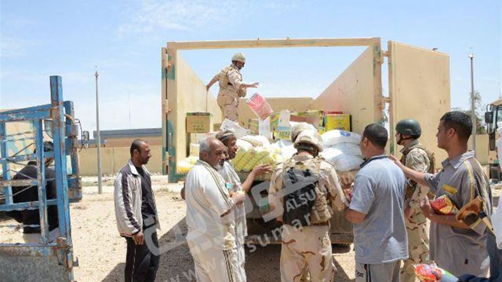 الغنام يوزع مساعدات غذائية على الاسر "الصامدة" بالبغدادي