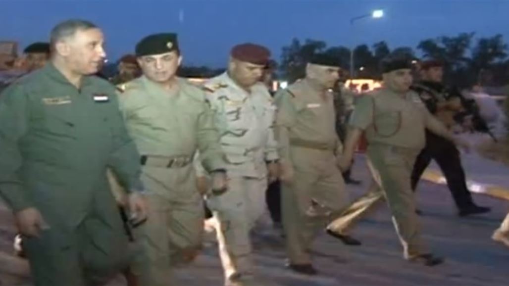 وزير الدفاع يأمر بتذليل الصعوبات المالية والفنية التي تواجه الاستخبارات العسكرية