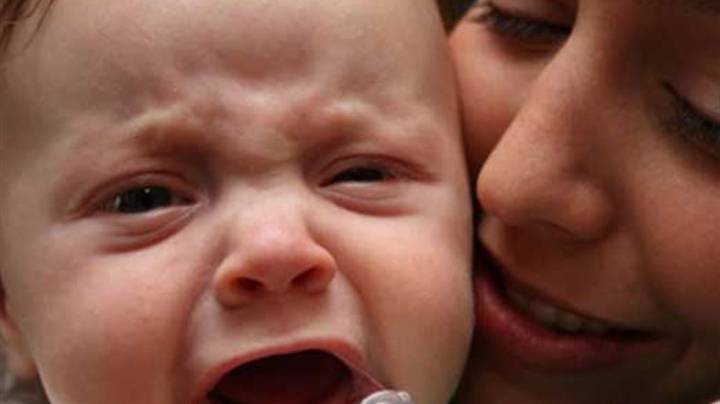 7 طرق للتخلص من نوبات بكاء طفلك الرضيع