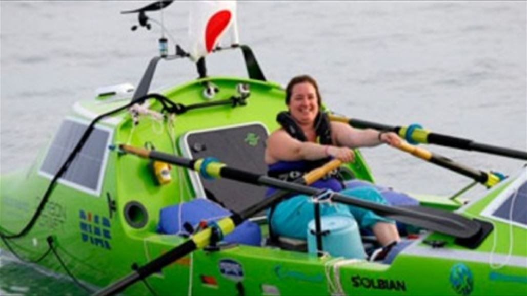 أمريكية تبدأ رحلة لتصبح أول امرأة تعبر المحيط الهادي في قارب بمفردها