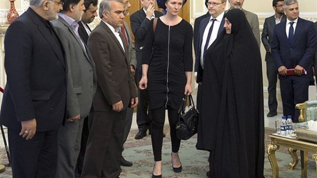 ملابس مندوبة البرلمان الهولندي تثير جدلا لدى الأوساط الإيرانية