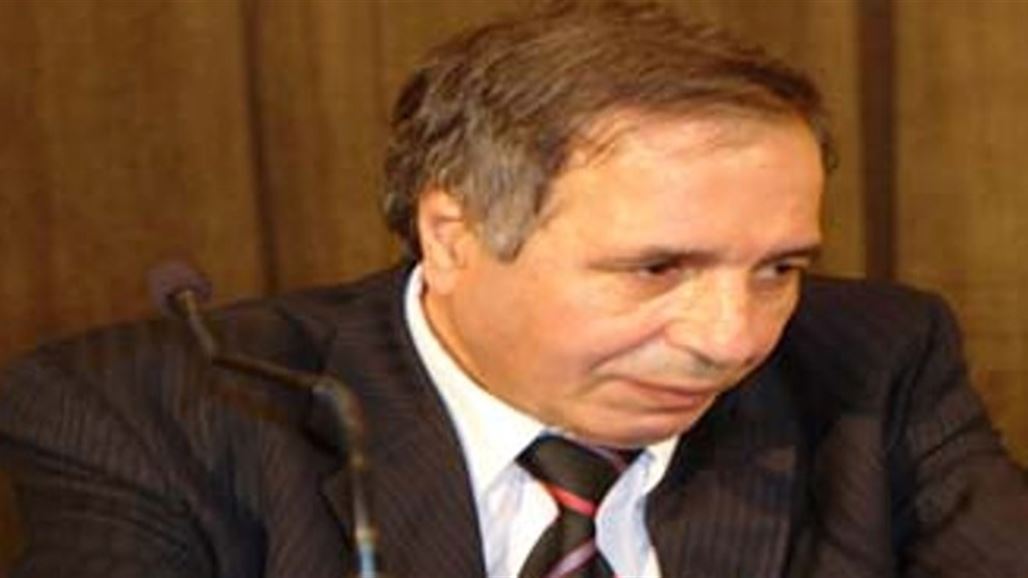 وفاة الشاعر السوري عمر الفرّا عن 66 عاماً في دمشق