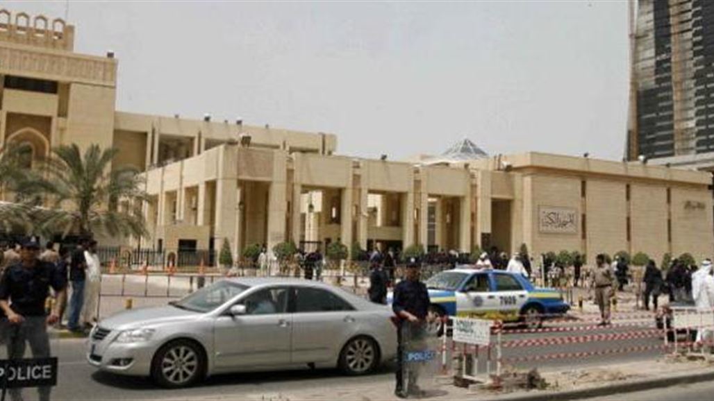 صلاة موحدة في المسجد الكبير بالكويت بحضور امير البلاد