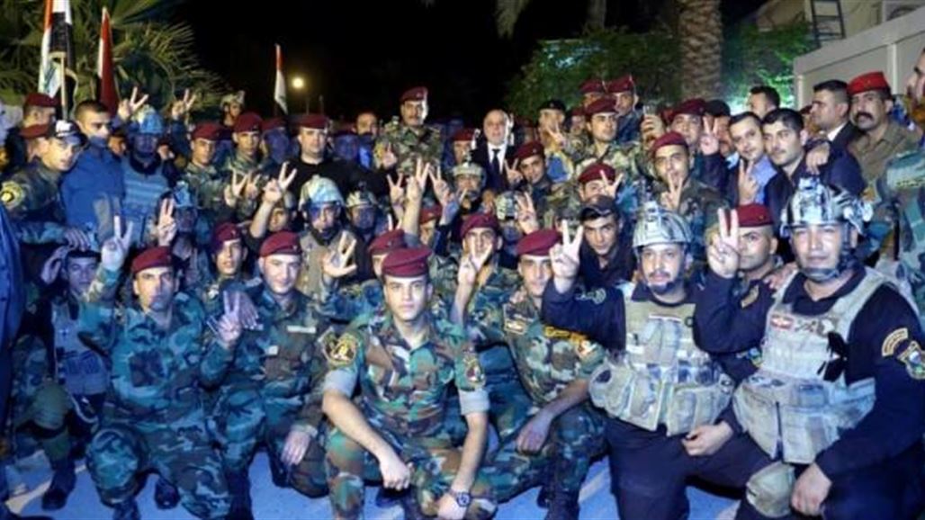 العبادي يصدر توجيهات عسكرية ويحذر من "مؤامرات كبيرة" تحاك ضد العراق