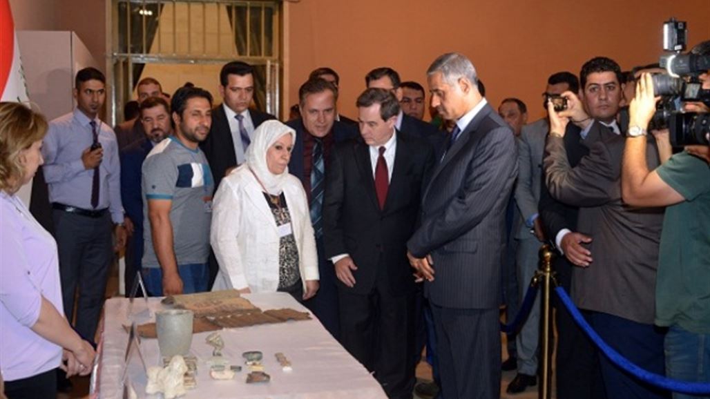 السياحة تتسلم أكثر من 400 قطعة أثرية كانت بحوزة "داعش"