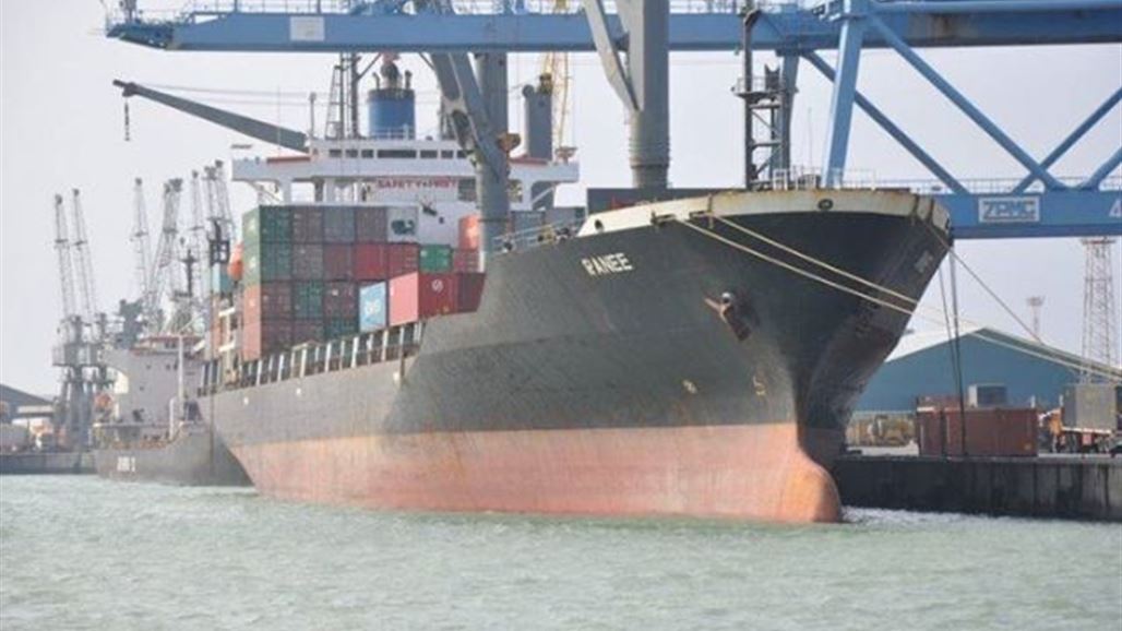 الزبيدي يوجه شركة الموانئ ببذل أقصى الجهود لاستقبال البواخر بعد إغلاق المنافذ الغربية