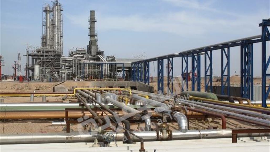 موظفو مصافي الجنوب يتظاهرون بالبصرة للمطالبة بإقالة مدير الشركة
