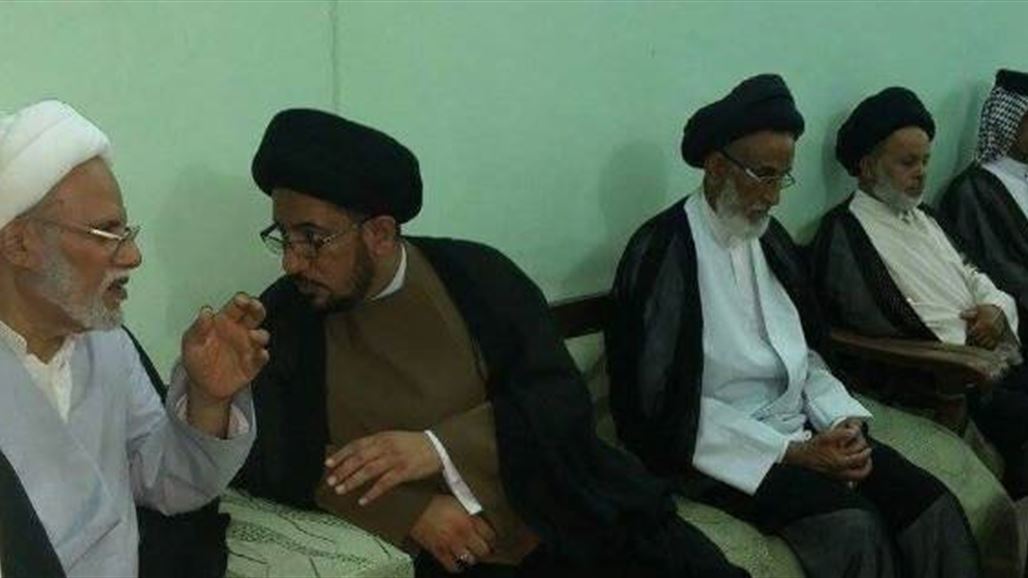 ممثلو مرجعيات دينية وشيوخ يتوافدون على منزل آية الله الناصري ويدينون التجاوز على مكتبه