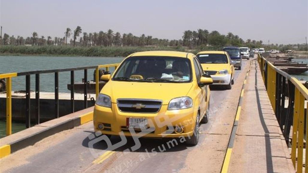 مواطنون يفتتحون ويستخدمون جسراً قيد التأهيل على شط العرب احتجاجاً على تأخير انجازه