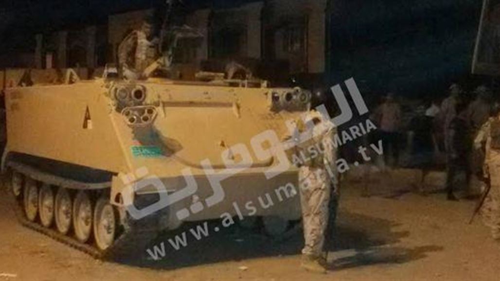 الجيش يصل لساحة التظاهر في الحلة والمتظاهرون يهتفون مرحبين