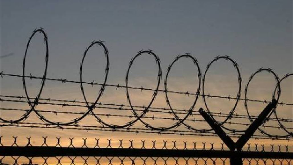 مقدونيا تبحث إقامة سياج حدودي لوقف تدفق اللاجئين