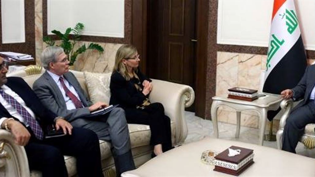 العبادي لوفد أميركي: نعمل جاهدين لفرض سيطرة الدولة