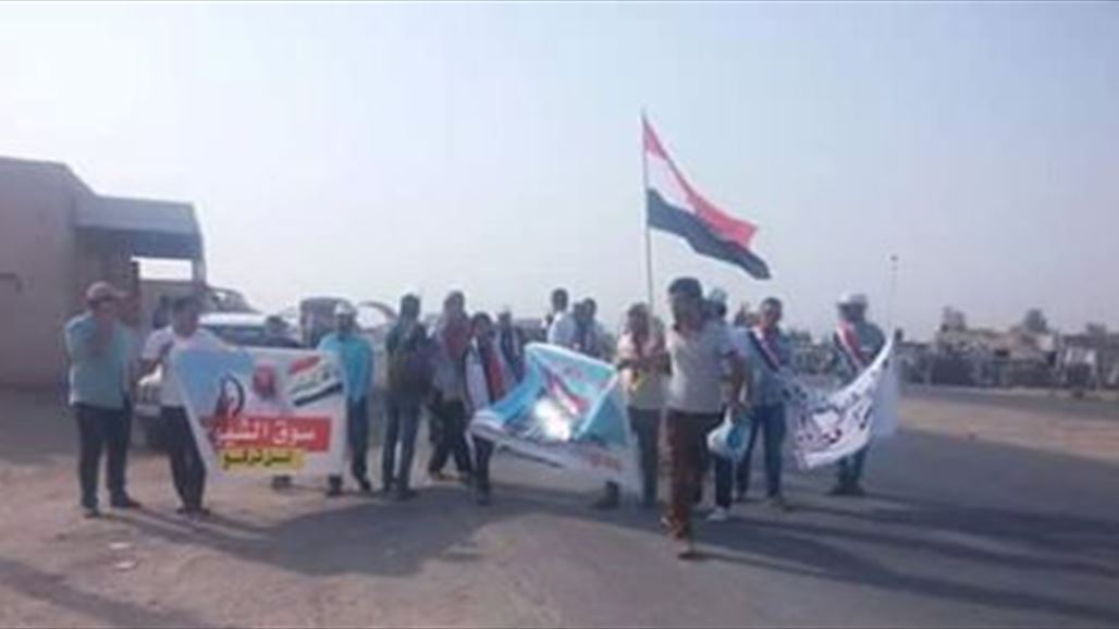ناشطون شباب يتوجهون من ذي قار الى بغداد للتظاهر فيها