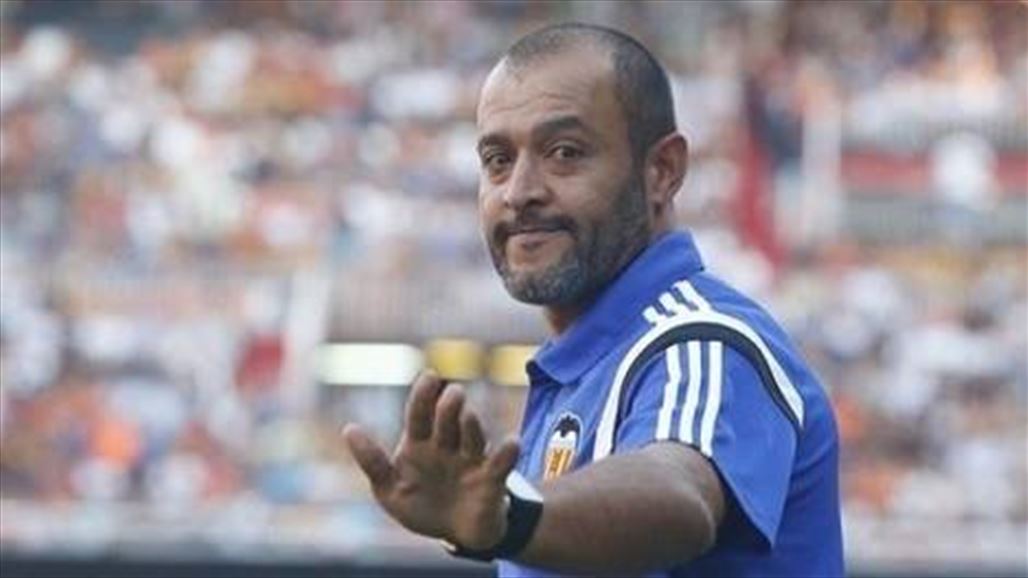 جمهور فالنسيا يطالب برحيل المدرب بعد سوء النتائج