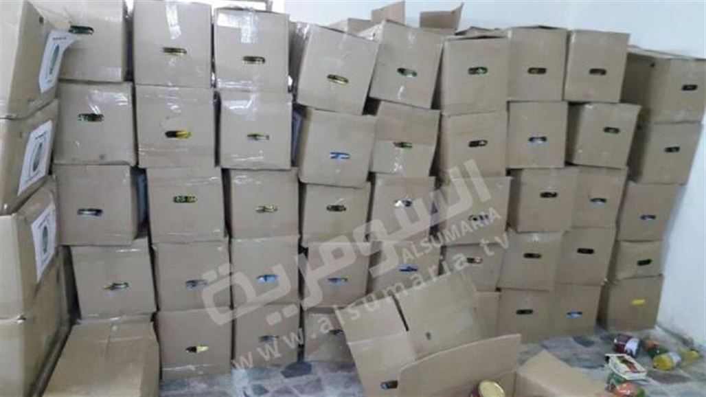 توزيع مساعدات اغاثية وطبية بين نازحي الأنبار في السليمانية